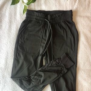 lululemon athletica Beyond the Studio Jogger